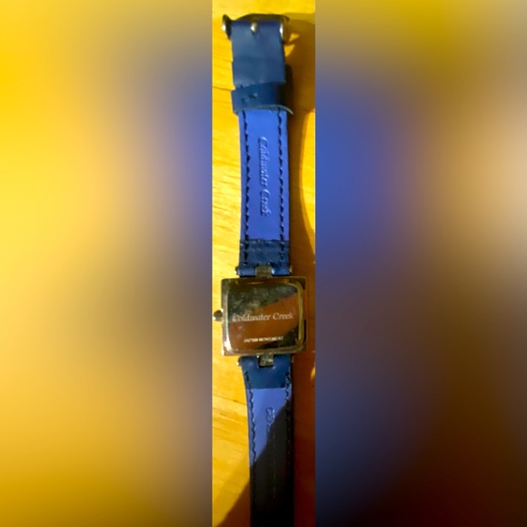 Cold water Creek ladies wrist watch. Genuine leather band. - Picture 5 of 6